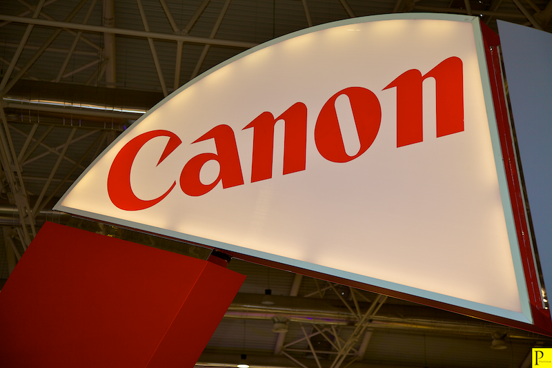 Insegna Canon al photoshow 2012